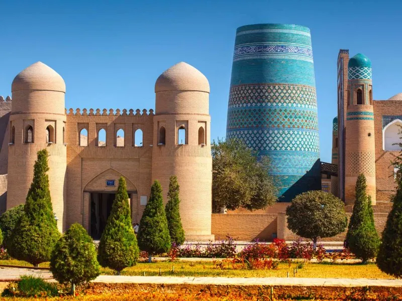 Uzbekistan in 10 Days: Grand Silk Road Tour with Khiva, Shakhrisabz and a Desert Yurt Camp